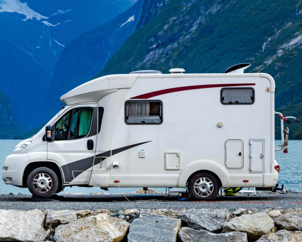 family-vacation-travel-trip-in-motorhom-N7WVANR